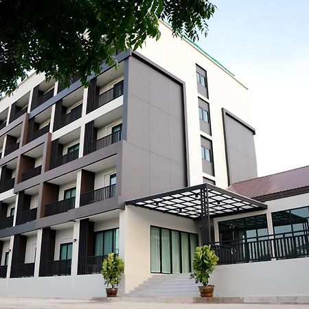 Re Riva Apartman Bangkok Kültér fotó