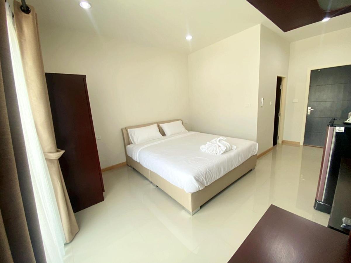Re Riva Apartman Bangkok Kültér fotó
