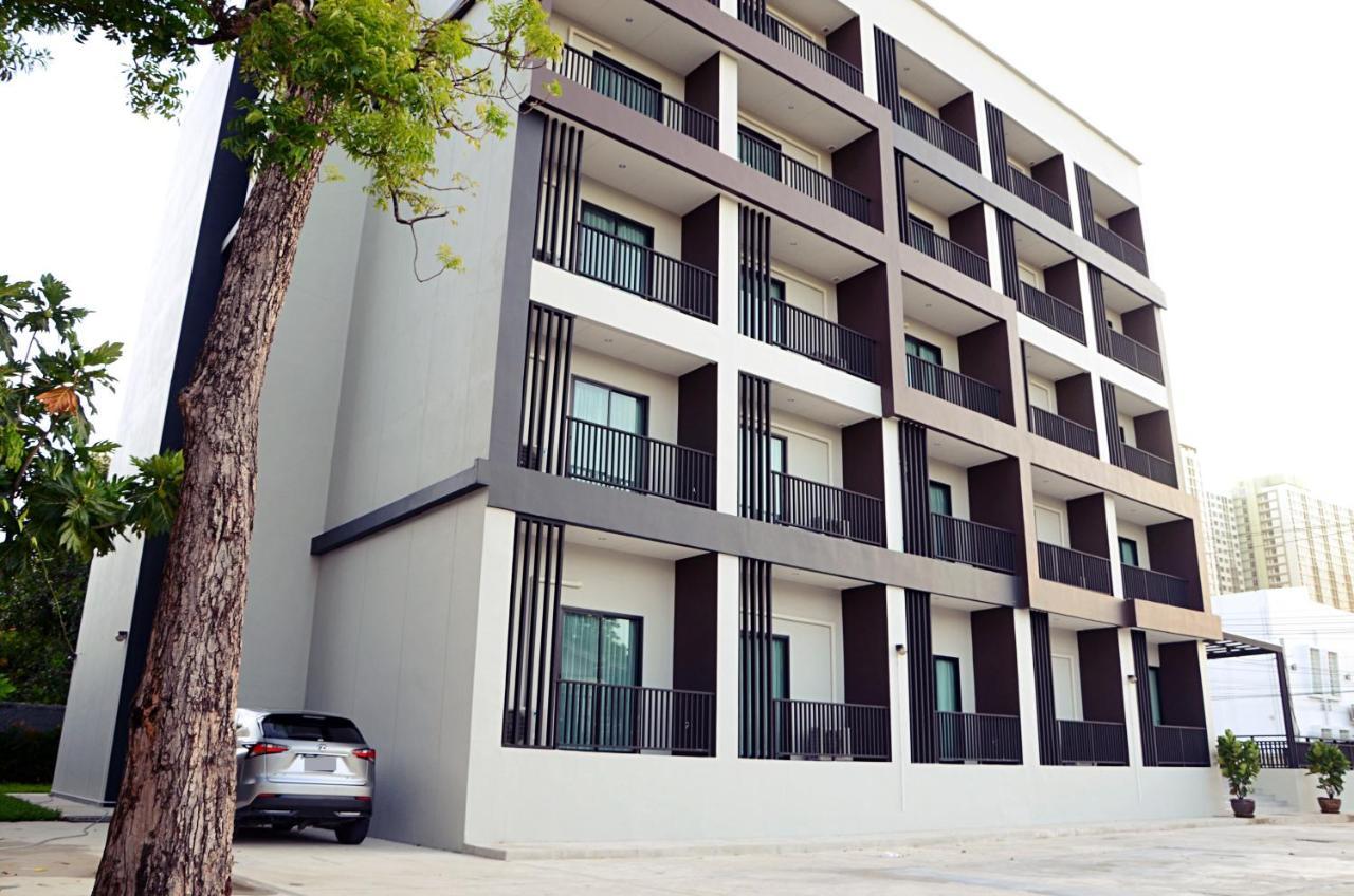 Re Riva Apartman Bangkok Kültér fotó